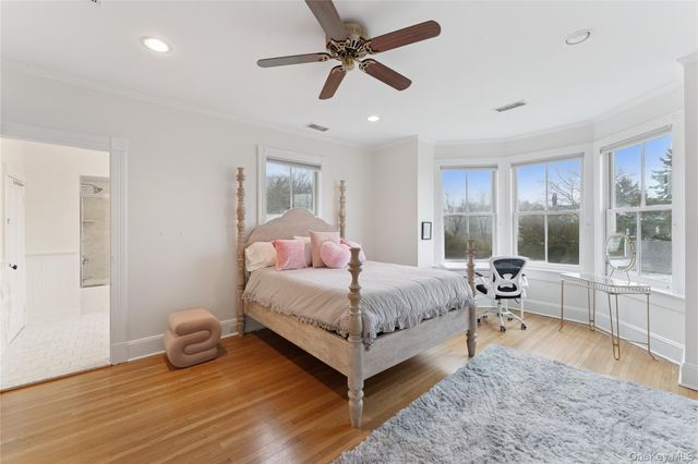 127 Senix Avenue, Center Moriches, NY 11934