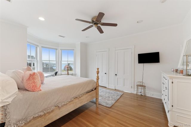 127 Senix Avenue, Center Moriches, NY 11934