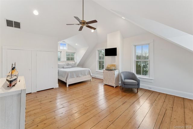 127 Senix Avenue, Center Moriches, NY 11934