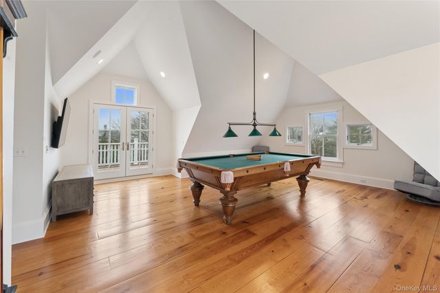 127 Senix Avenue, Center Moriches, NY 11934