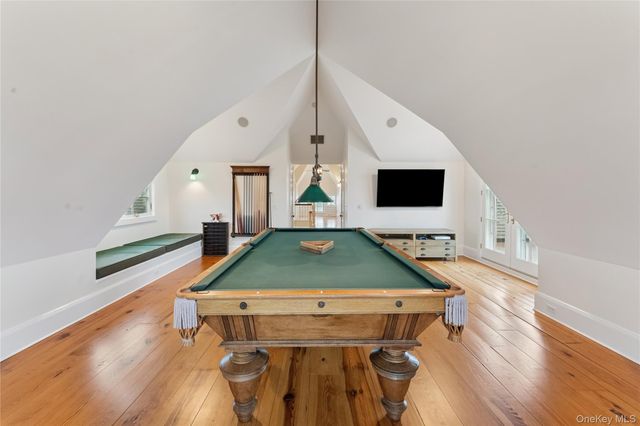 127 Senix Avenue, Center Moriches, NY 11934