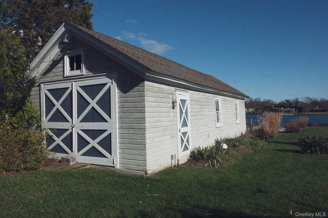 127 Senix Avenue, Center Moriches, NY 11934