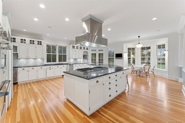 127 Senix Avenue, Center Moriches, NY 11934