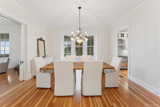 127 Senix Avenue, Center Moriches, NY 11934