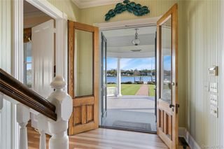 127 Senix Avenue, Center Moriches, NY 11934