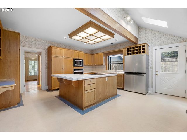 2830 Sw MULTNOMAH Blvd, Portland, OR 97219