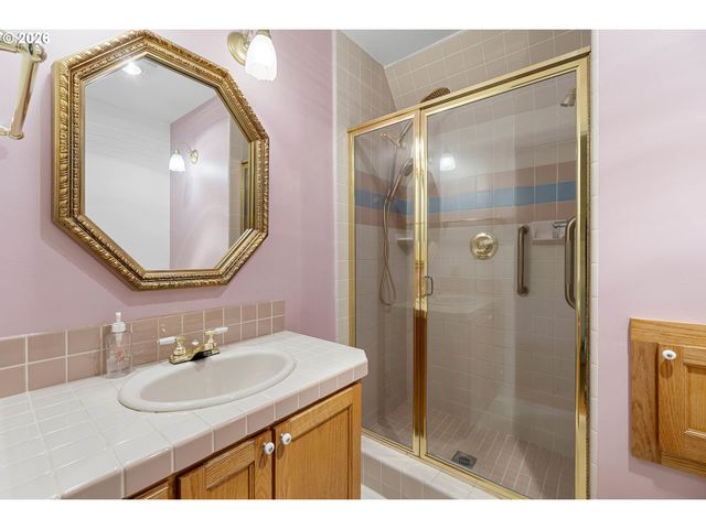 2830 Sw MULTNOMAH Blvd, Portland, OR 97219