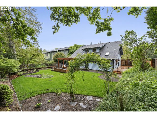 2830 Sw MULTNOMAH Blvd, Portland, OR 97219