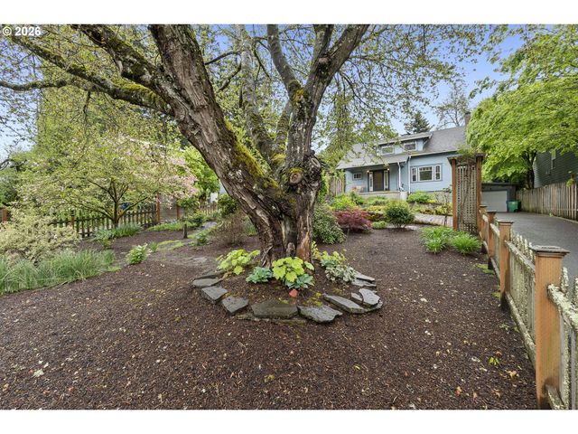 2830 Sw MULTNOMAH Blvd, Portland, OR 97219