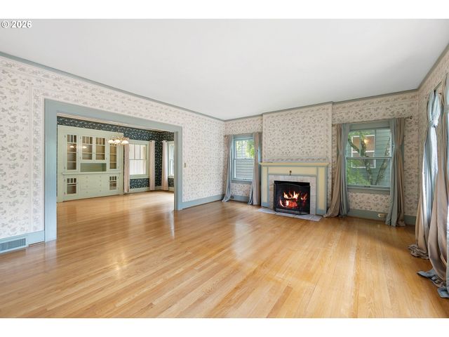 2830 Sw MULTNOMAH Blvd, Portland, OR 97219