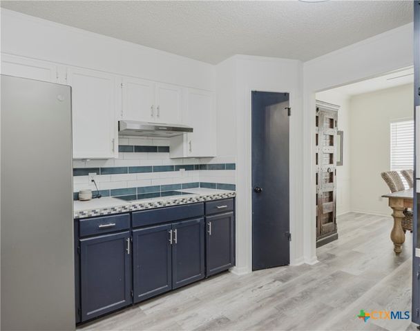 1012 Pin Oak Drive, Belton, TX 76513