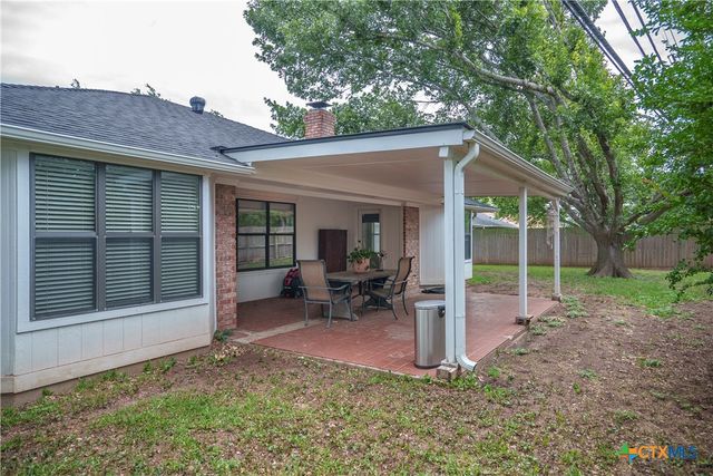1012 Pin Oak Drive, Belton, TX 76513
