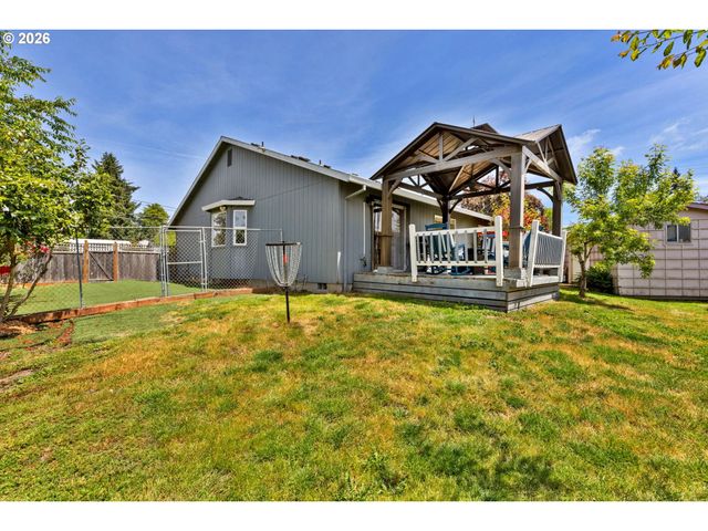 147 E 8TH St, Lafayette, OR 97127