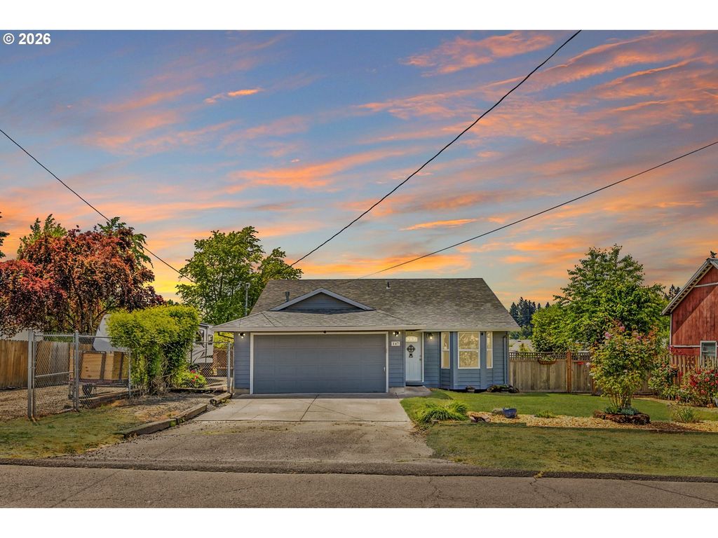 147 E 8TH St, Lafayette, OR 97127