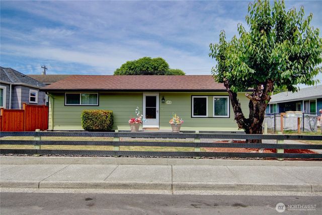 1709 2nd St, Marysville, WA 98270