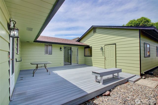 1709 2nd St, Marysville, WA 98270