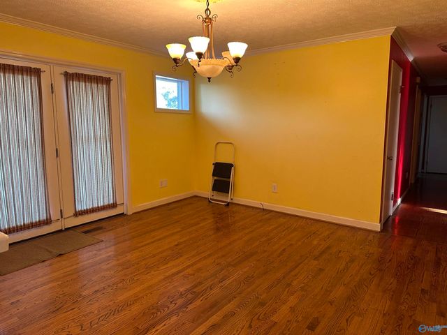 618 Becky Allen Circle, Rainbow City, AL 35906