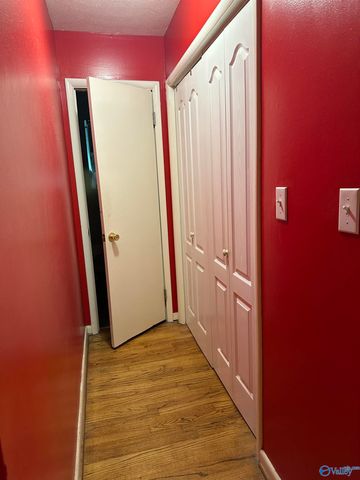 618 Becky Allen Circle, Rainbow City, AL 35906