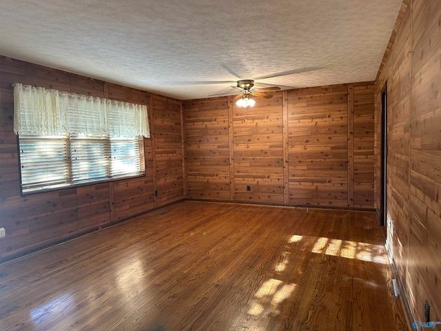 618 Becky Allen Circle, Rainbow City, AL 35906