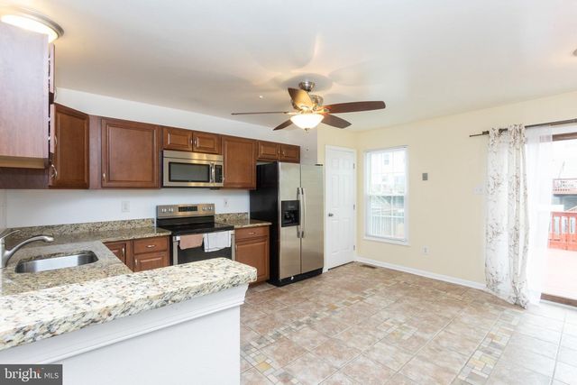 10 BLACKFOOT, Middle River, MD 21220