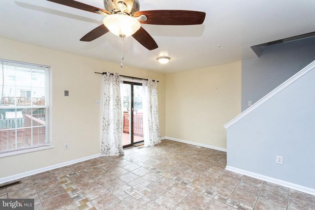 10 BLACKFOOT, Middle River, MD 21220