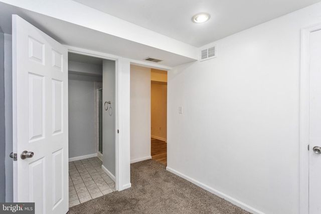 10 BLACKFOOT, Middle River, MD 21220