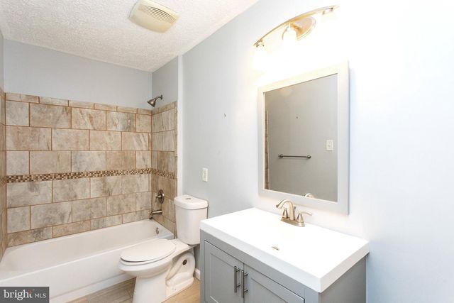 10 BLACKFOOT, Middle River, MD 21220