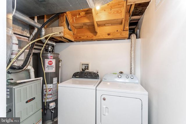 10 BLACKFOOT, Middle River, MD 21220
