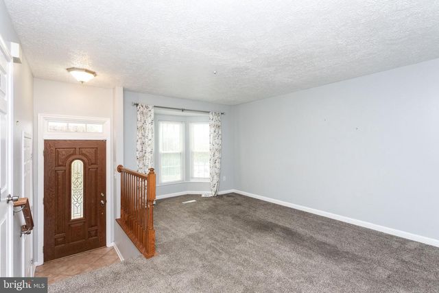 10 BLACKFOOT, Middle River, MD 21220