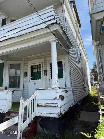 1005 Congress Street, Schenectady, NY 12303