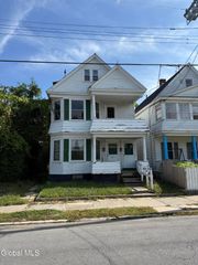 1005 Congress Street, Schenectady, NY 12303