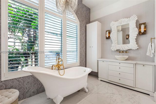 1360 98th St, Bay Harbor Islands, FL 33154