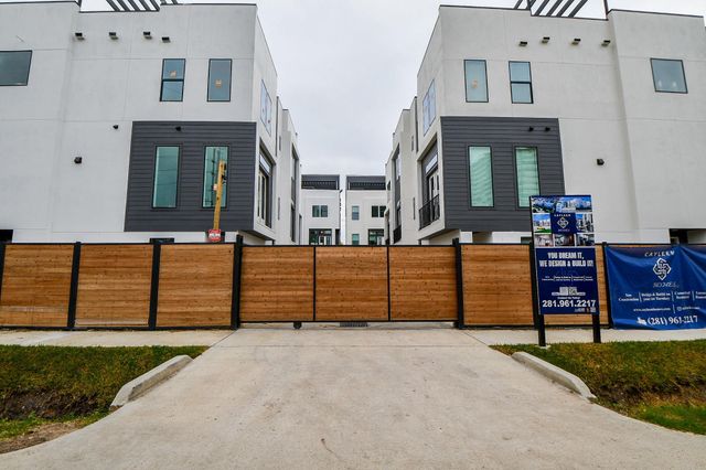 5609 Val Verde Street A, Houston, TX 77057