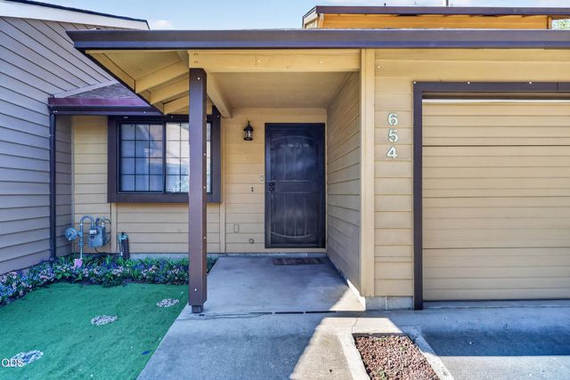 654 Golden Lane, Medford, OR 97504