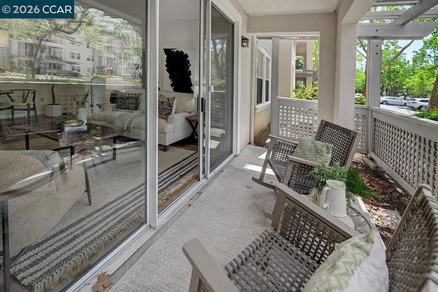 1860 Tice Creek Dr 1119, Walnut Creek, CA 94595