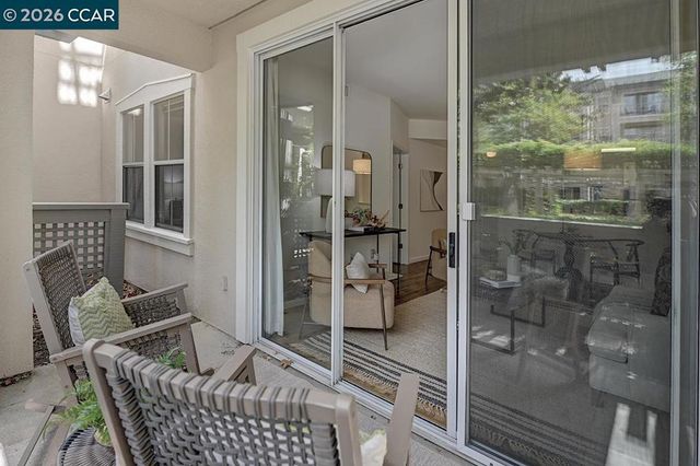 1860 Tice Creek Dr 1119, Walnut Creek, CA 94595