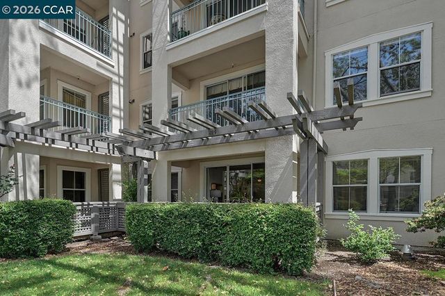 1860 Tice Creek Dr 1119, Walnut Creek, CA 94595