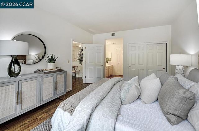 1860 Tice Creek Dr 1119, Walnut Creek, CA 94595