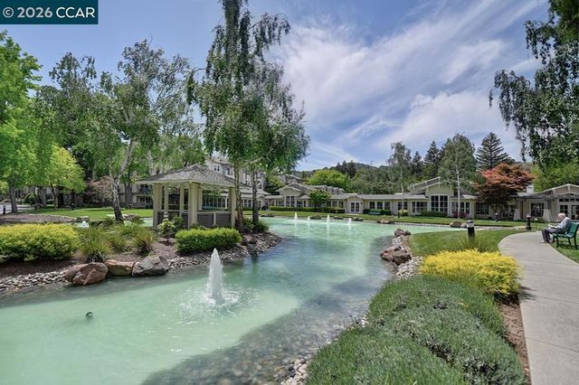 1860 Tice Creek Dr 1119, Walnut Creek, CA 94595