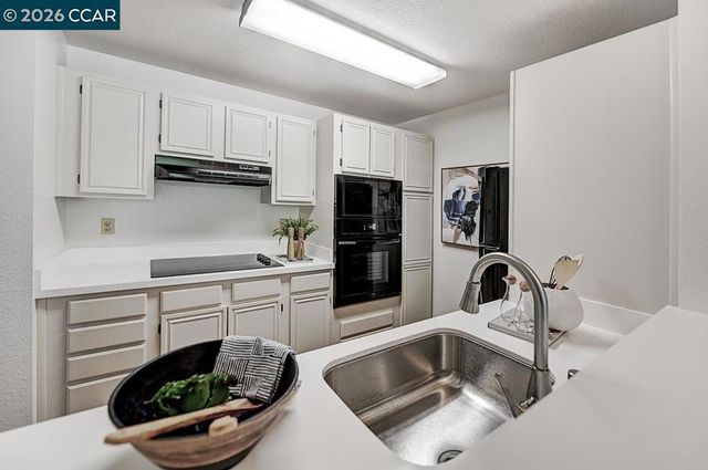 1860 Tice Creek Dr 1119, Walnut Creek, CA 94595