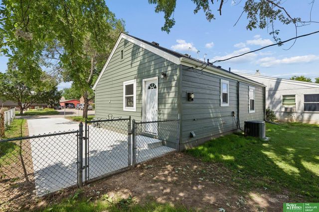3227 6th Avenue, Council Bluffs, IA 51501