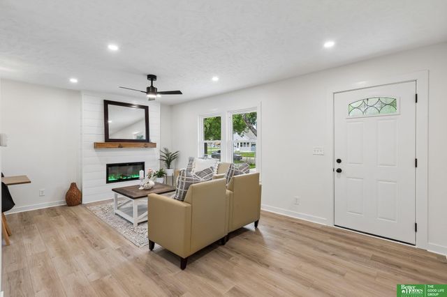 3227 6th Avenue, Council Bluffs, IA 51501