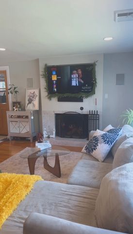 4 Meadowbrook Road, Saugus, MA 01906