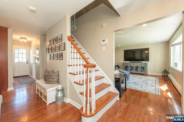 21 Carrol Street, Fairfield, NJ 07004