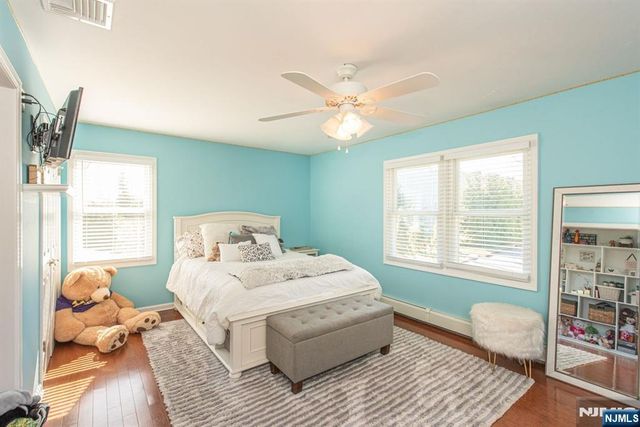 21 Carrol Street, Fairfield, NJ 07004
