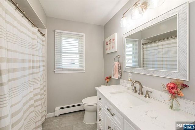 21 Carrol Street, Fairfield, NJ 07004