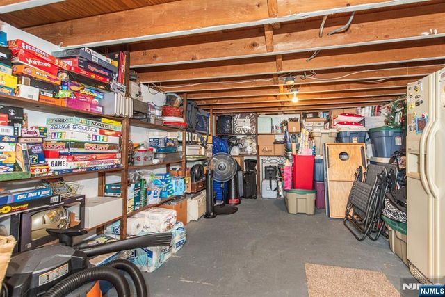 21 Carrol Street, Fairfield, NJ 07004
