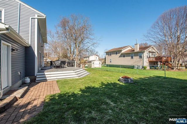 21 Carrol Street, Fairfield, NJ 07004