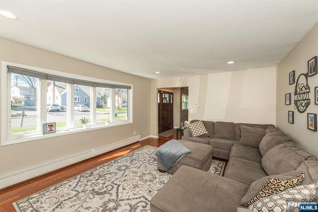 21 Carrol Street, Fairfield, NJ 07004