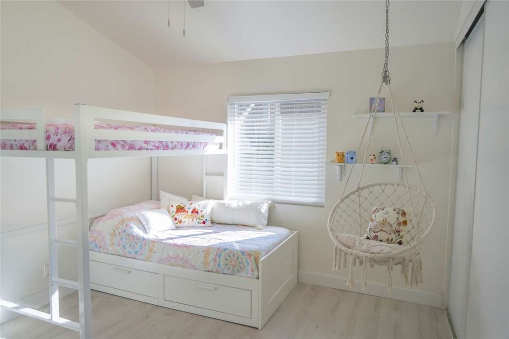 Image 24 of property listing at 601 Marazon Lane, Vista, CA 92081